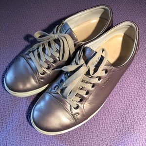 Ecco Women’s Golf Casual Hybrid Lace-Up Sneakers EU40/US9 Warm Grey (Metallic)